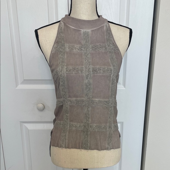 Willow Tops - NWOT WILLOW & ROOT TAUPE AND GRAY PATTERNED TANK TOP. SIZE SMALL.